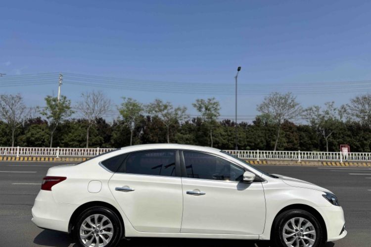 Used Nissan Sylphy 2019 1.6XV CVT Smart Connect Luxury Edition China VI Standard Exterior 9