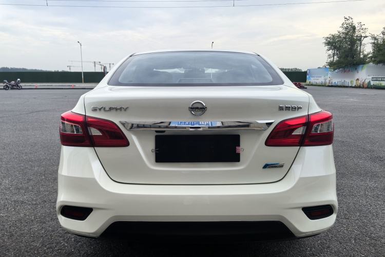 Used Nissan Sylphy 2019 1.6XV CVT Smart Connect Luxury Edition China VI Standard Exterior 9