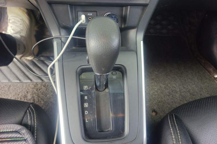 Used Nissan Sylphy 2019 Classic 1.6XE CVT Comfort Edition Gear Lever