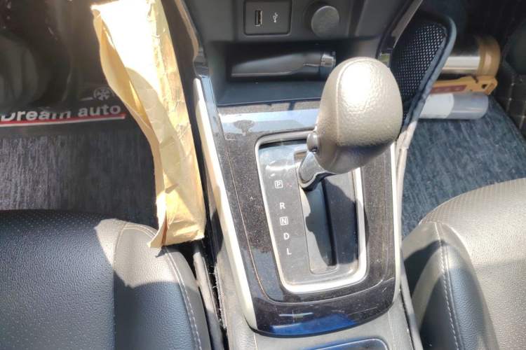 Used Nissan Sylphy 2019 Classic 1.6XL CVT Luxury Edition Gear Lever