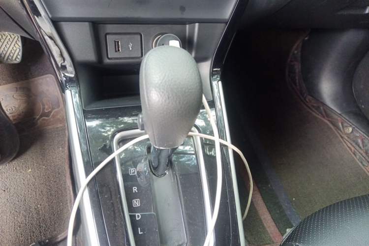 Used Nissan Sylphy 2019 Classic 1.6XL CVT Luxury Edition Gear Lever
