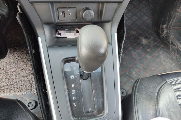 Used Nissan Sylphy 2019 Classic 1.6XE CVT Comfort Edition Gear Lever