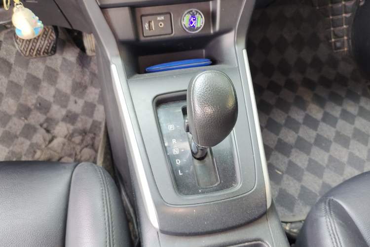 Used Nissan Sylphy 2019 Classic 1.6XE CVT Comfort Edition Gear Lever