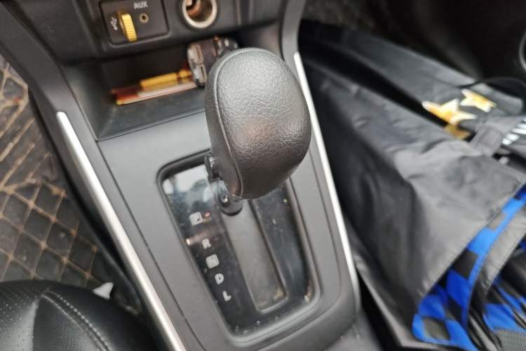Used Nissan Sylphy 2019 Classic 1.6XE CVT Comfort Edition Gear Lever
