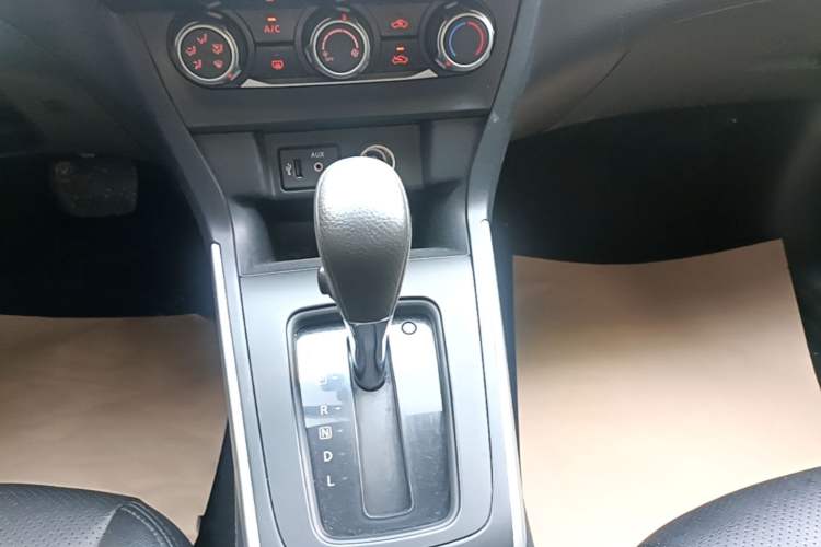 Used Nissan Sylphy 2019 Classic 1.6XE CVT Comfort Edition Gear Lever