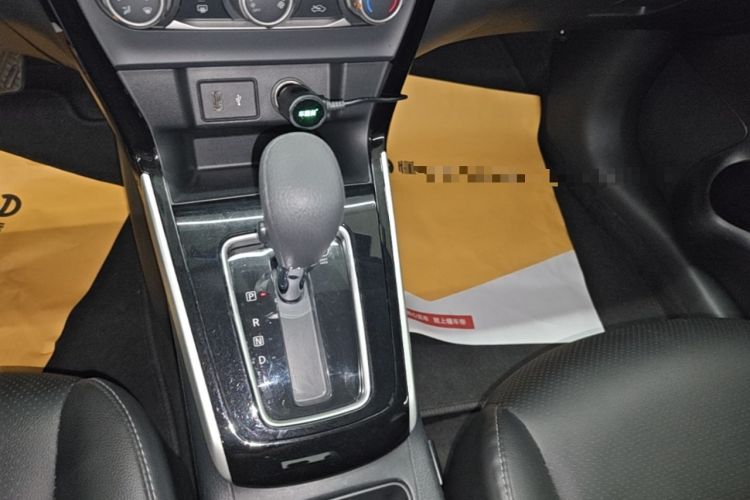 Used Nissan Sylphy 2019 Classic 1.6XL CVT Luxury Edition Gear Lever