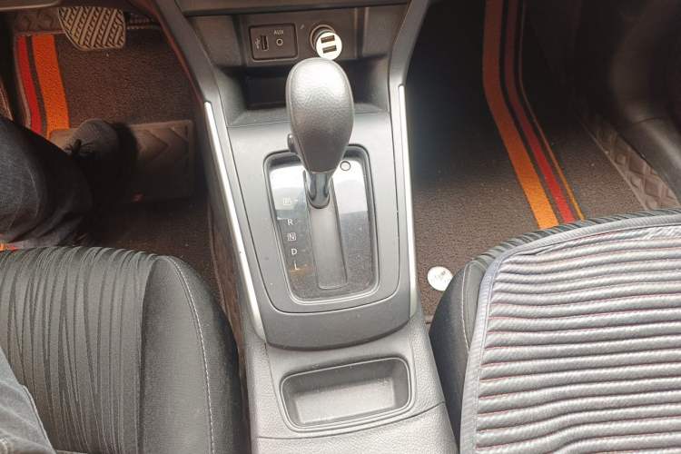 Used Nissan Sylphy 2019 Classic 1.6XE CVT Comfort Edition Gear Lever
