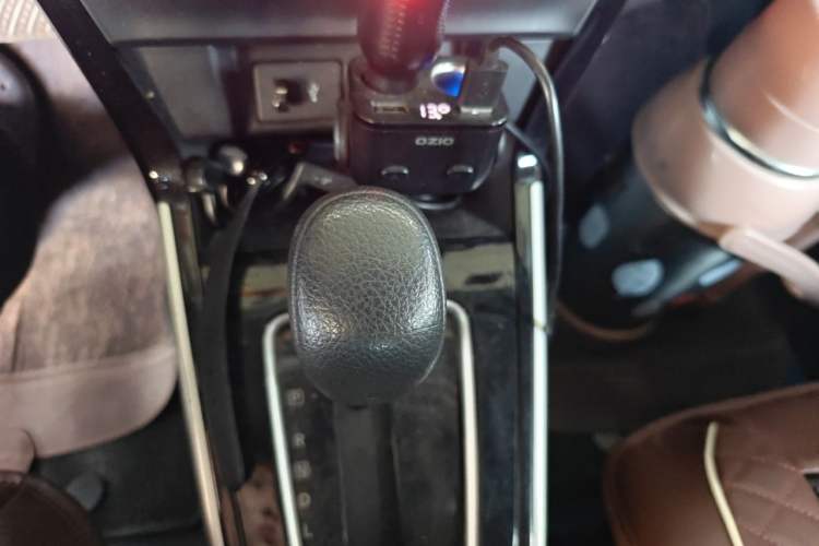 Used Nissan Sylphy 2019 Classic 1.6XL CVT Luxury Edition Gear Lever