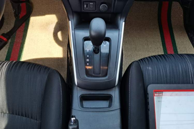 Used Nissan Sylphy 2019 Classic 1.6XE CVT Comfort Edition Gear Lever