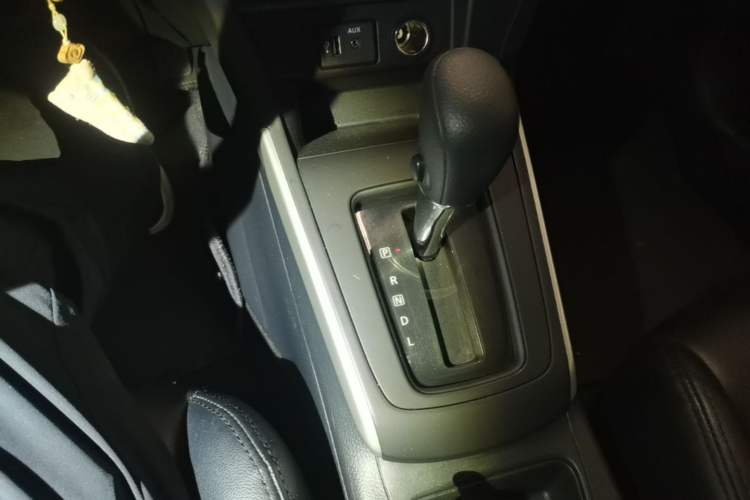 Used Nissan Sylphy 2019 Classic 1.6XE CVT Comfort Edition Gear Lever