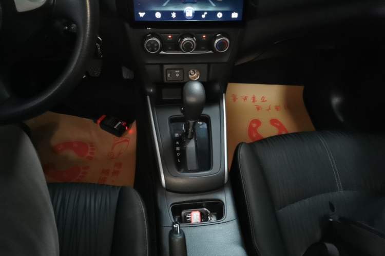 Used Nissan Sylphy 2019 Classic 1.6XE CVT Comfort Edition Gear Lever