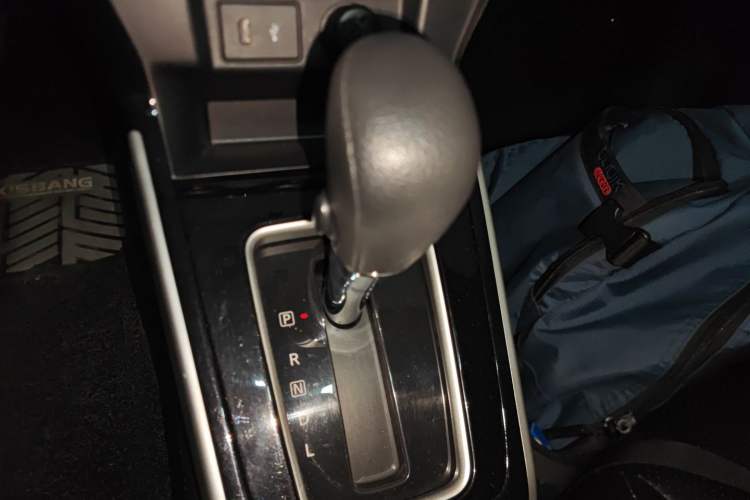 Used Nissan Sylphy 2019 Classic 1.6XL CVT Luxury Edition Gear Lever
