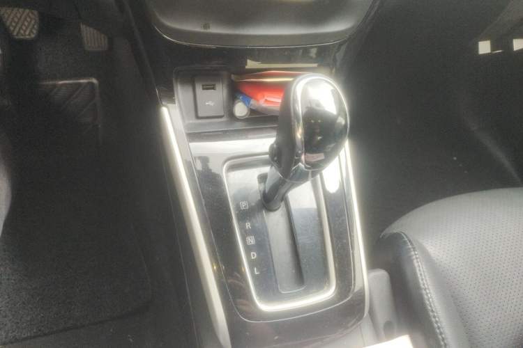 Used Nissan Sylphy 2019 Classic 1.6XL CVT Luxury Edition Gear Lever