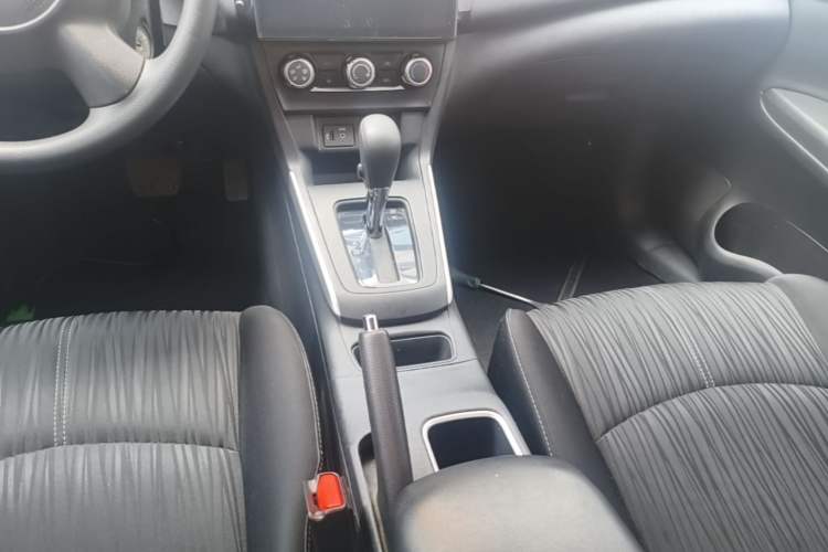 Used Nissan Sylphy 2019 Classic 1.6XE CVT Comfort Edition Gear Lever