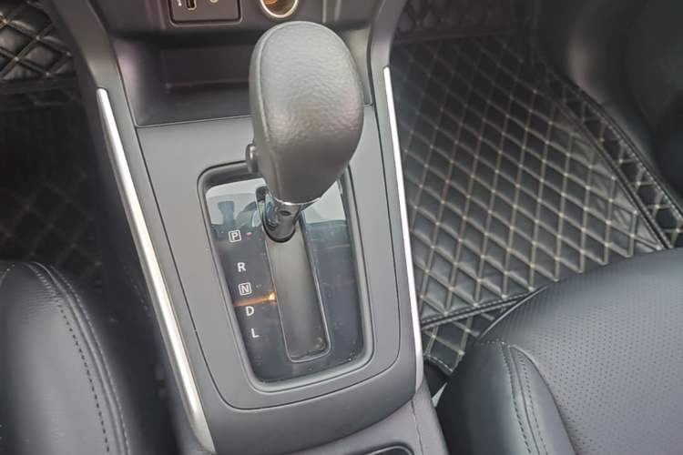 Used Nissan Sylphy 2019 Classic 1.6XE CVT Comfort Edition Gear Lever