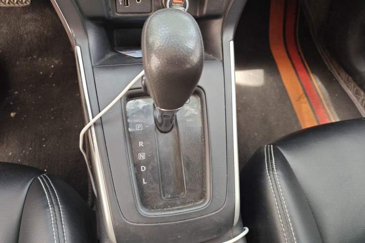 Used Nissan Sylphy 2019 Classic 1.6XE CVT Comfort Edition Gear Lever