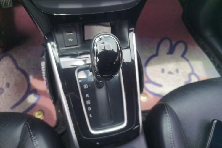 Used Nissan Sylphy 2019 1.6XV CVT Smart Connect Prestige Edition China VI Standard Gear Lever