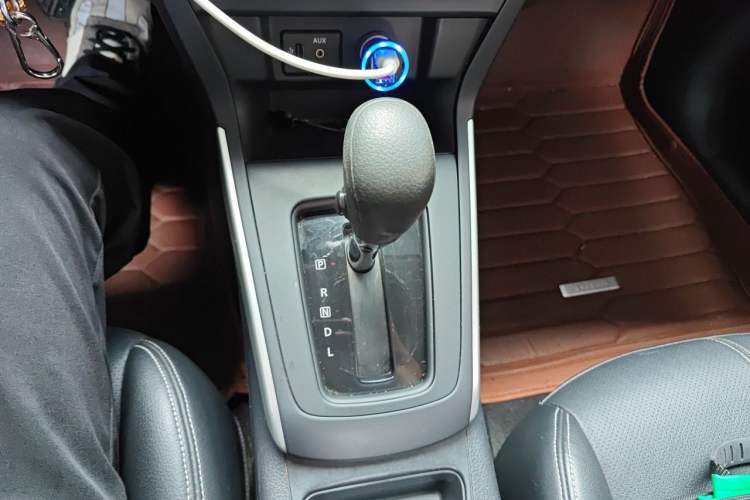 Used Nissan Sylphy 2019 Classic 1.6XE CVT Comfort Edition Gear Lever