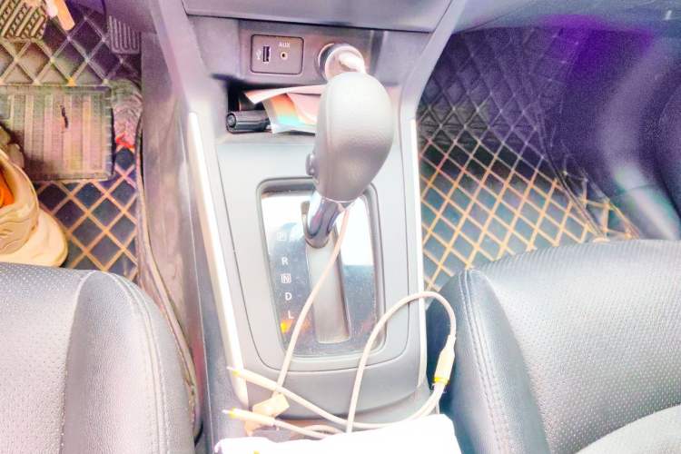 Used Nissan Sylphy 2019 Classic 1.6XE CVT Comfort Edition Gear Lever