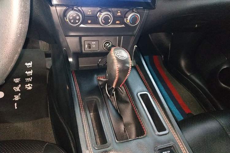 Used Nissan Sylphy 2019 Classic 1.6XE CVT Comfort Edition Gear Lever