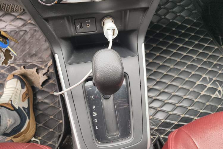 Used Nissan Sylphy 2019 Classic 1.6XE CVT Comfort Edition Gear Lever
