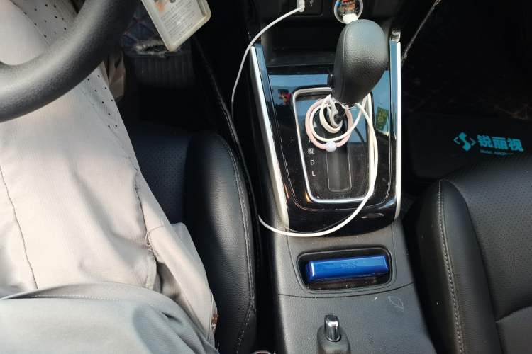 Used Nissan Sylphy 2019 Classic 1.6XL CVT Luxury Edition Gear Lever