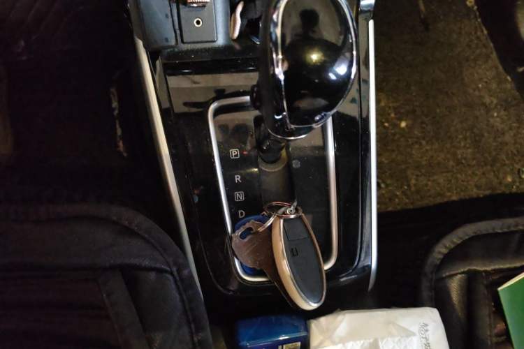 Used Nissan Sylphy 2019 1.6XV CVT Smart Connect Luxury Edition China V Standard Gear Lever