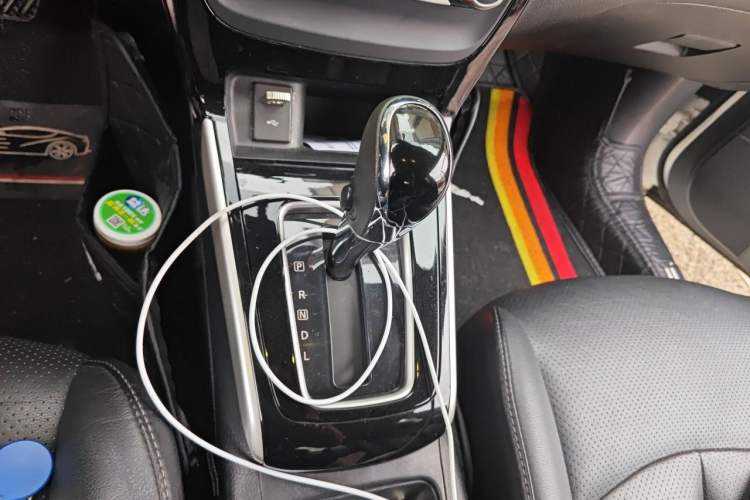 Used Nissan Sylphy 2019 1.6XV CVT Smart Connect Luxury Edition China VI Standard Gear Lever