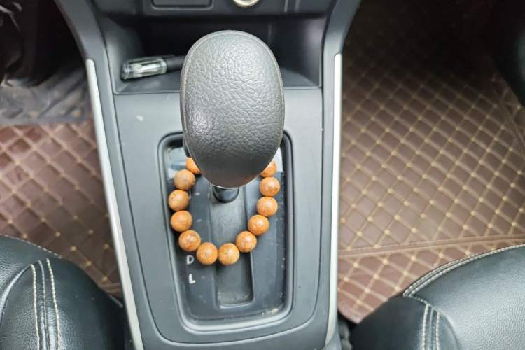 Used Nissan Sylphy 2019 Classic 1.6XE CVT Comfort Edition Gear Lever