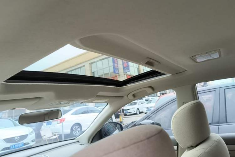 Used Nissan Sylphy 2019 Classic 1.6XE+ CVT SmartConnect Leading Edition Headliner