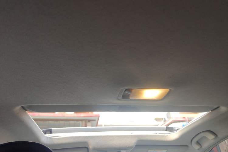 Used Nissan Sylphy 2019 Classic 1.6XE+ CVT Smart Connect Luxury Edition Headliner