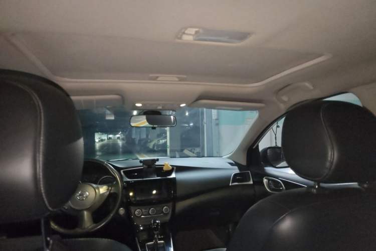 Used Nissan Sylphy 2019 1.6XV CVT Smart Connect Luxury Edition China V Standard Headliner