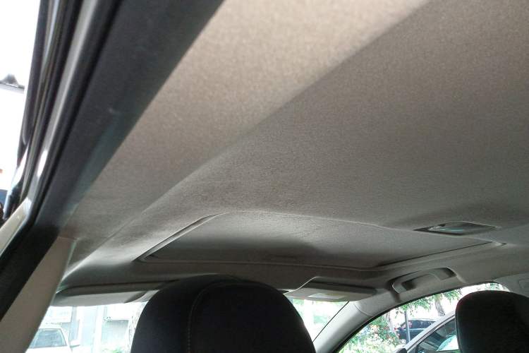 Used Nissan Sylphy 2019 1.6XV CVT Smart Connect Luxury Edition China VI Standard Headliner