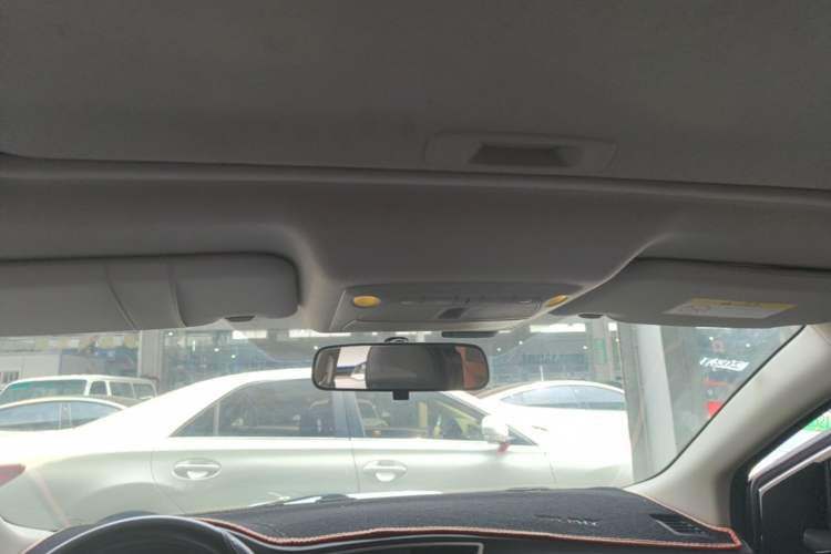 Used Nissan Sylphy 2019 1.6XV CVT Smart Connect Luxury Edition China VI Standard Headliner