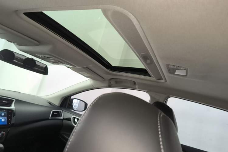 Used Nissan Sylphy 2019 Classic 1.6XL CVT Luxury Edition Headliner