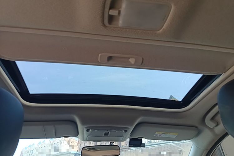 Used Nissan Sylphy 2019 1.6XV CVT Smart Connect Luxury Edition China VI Standard Headliner