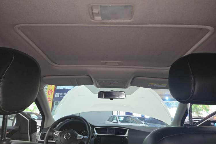 Used Nissan Sylphy 2019 1.6XV CVT Smart Connect Luxury Edition China VI Standard Headliner