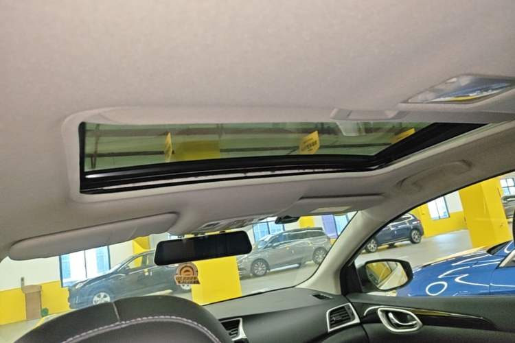 Used Nissan Sylphy 2019 Classic 1.6XL CVT Luxury Edition Headliner
