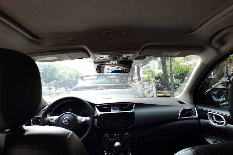 Used Nissan Sylphy 2019 1.6XV CVT Smart Connect Luxury Edition China V Standard Headliner