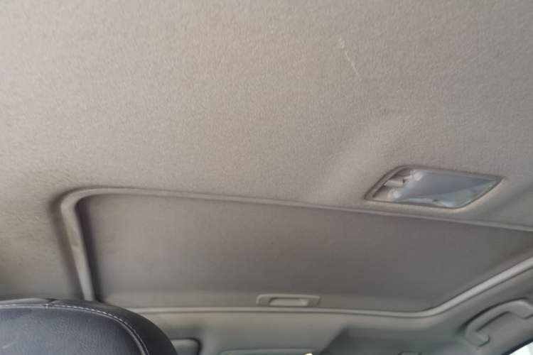 Used Nissan Sylphy 2019 1.6XV CVT Smart Connect Luxury Edition China VI Standard Headliner