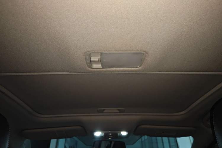 Used Nissan Sylphy 2019 Classic 1.6XL CVT Luxury Edition Headliner