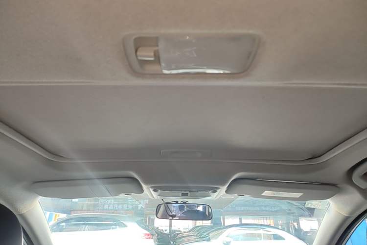 Used Nissan Sylphy 2019 1.6XV CVT Smart Connect Luxury Edition China VI Standard Headliner