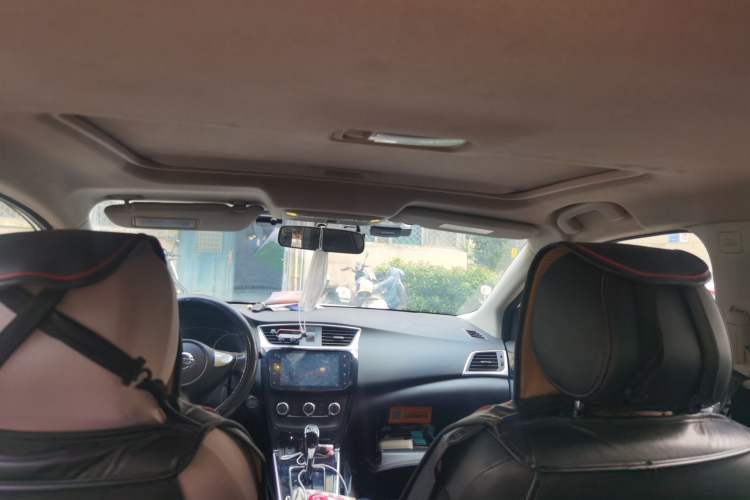 Used Nissan Sylphy 2019 1.6XV CVT Smart Connect Luxury Edition China VI Standard Headliner