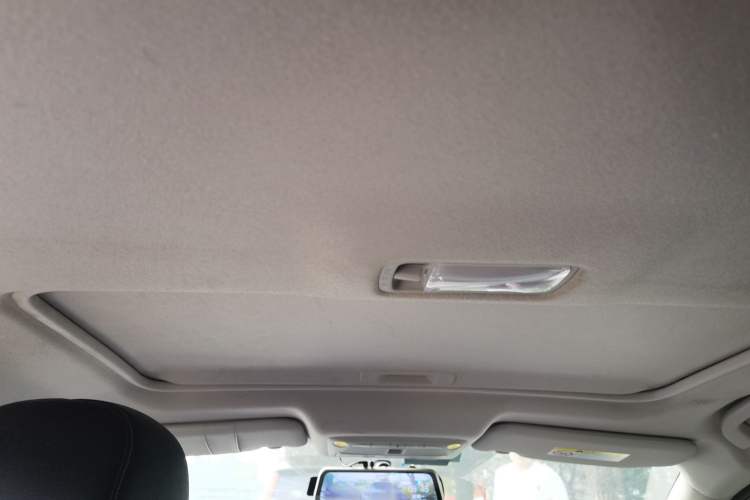 Used Nissan Sylphy 2019 1.6XV CVT Smart Connect Luxury Edition China VI Standard Headliner