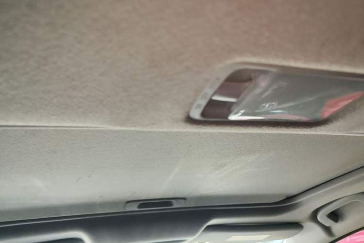 Used Nissan Sylphy 2019 1.6XV CVT Smart Connect Luxury Edition China VI Standard Headliner