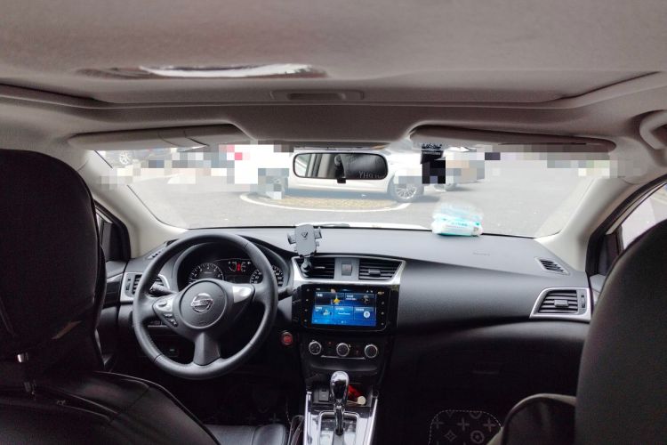 Used Nissan Sylphy 2019 1.6XV CVT Smart Connect Luxury Edition China VI Standard Headliner