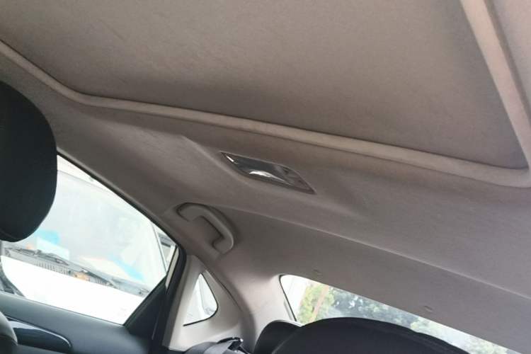 Used Nissan Sylphy 2019 1.6XV CVT Smart Connect Luxury Edition China VI Standard Headliner
