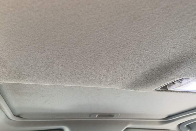 Used Nissan Sylphy 2019 1.6XV CVT Smart Connect Luxury Edition China VI Standard Headliner
