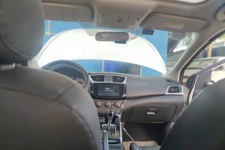 Used Nissan Sylphy 2019 1.6XV CVT Smart Connect Luxury Edition China V Standard Headliner