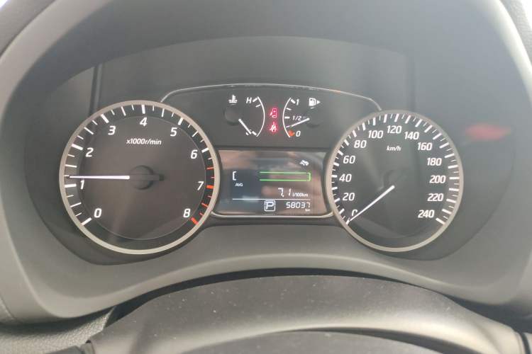 Used Nissan Sylphy 2019 1.6XV CVT Smart Connect Luxury Edition China VI Standard Instrument Cluster